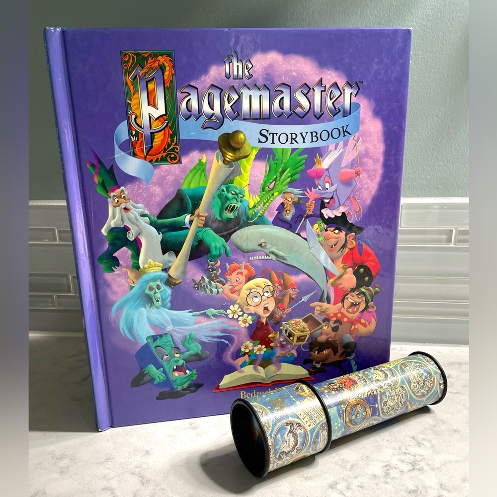 2/$20💕Book & Kaleidoscope